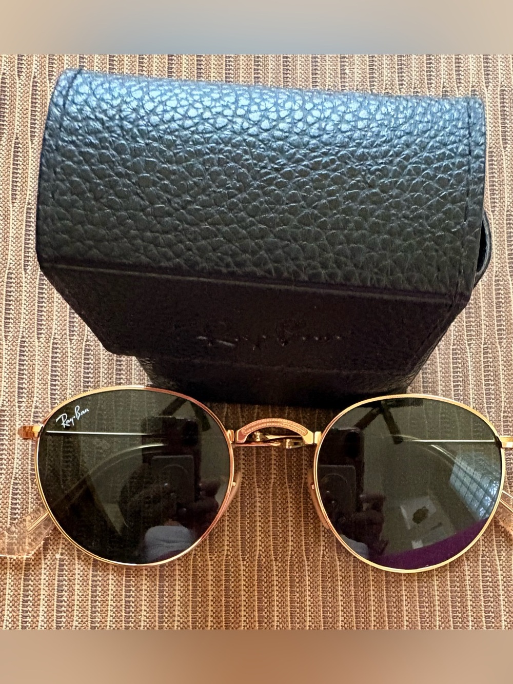 Ray-Ban NWOT Foldable Round Sunglasses Gold/ Grey Lenes